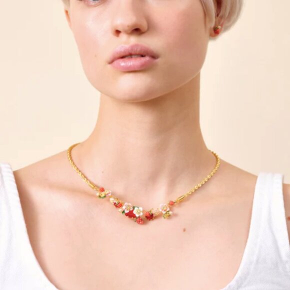 Nice necklace with flowers, strawberries and red stones - Picture 4 of 7